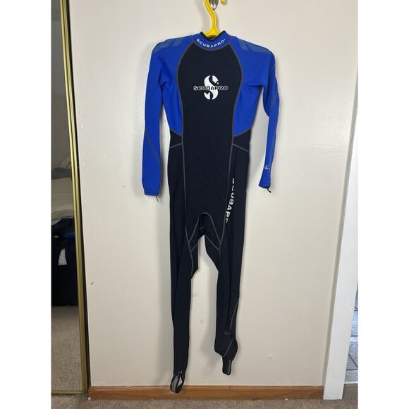 SCUBAPRO, WetSuit Women's, 0.5MM, Medium / 40 Blue / Black - Picture 1 of 6